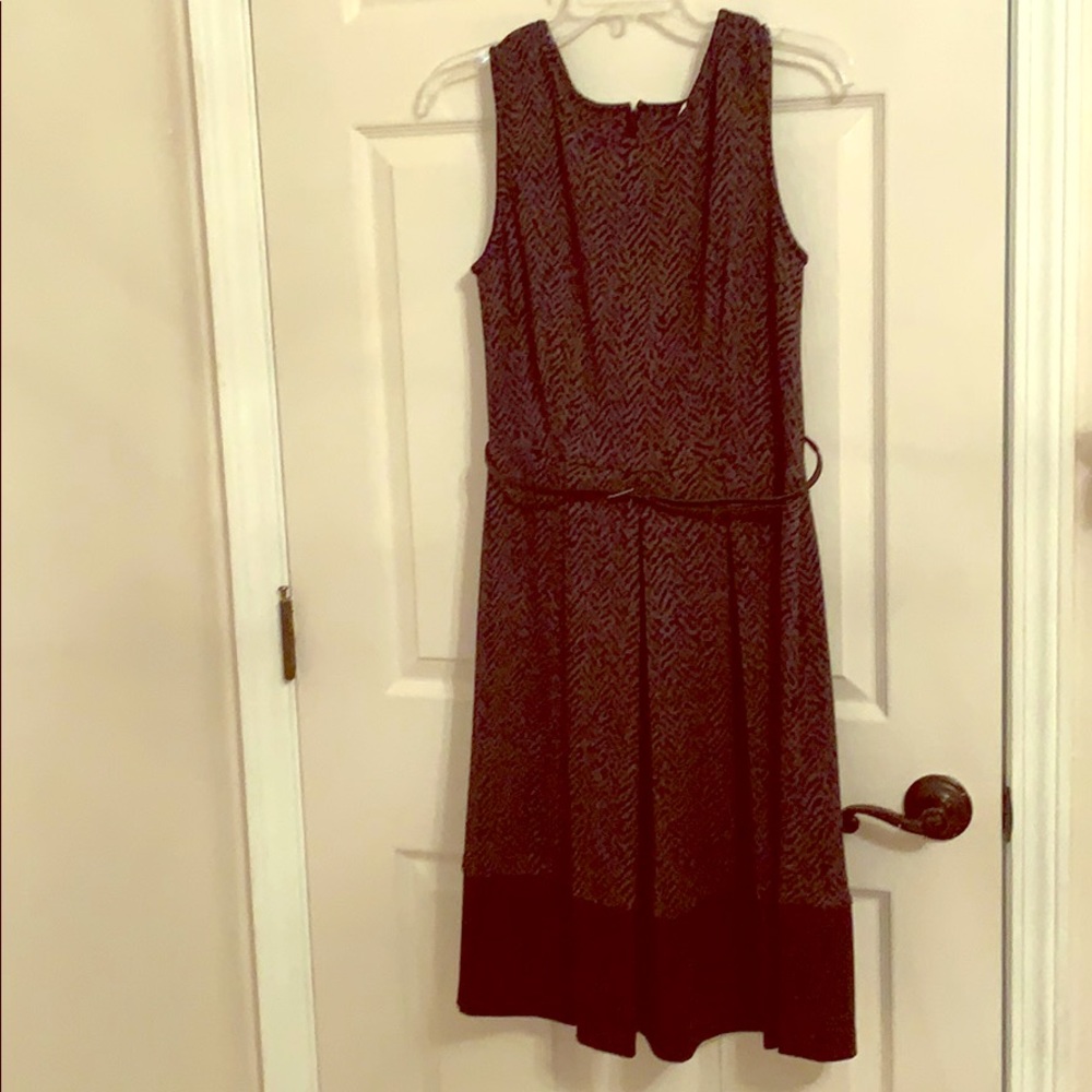 EUC - Calvin Klein knee length dress